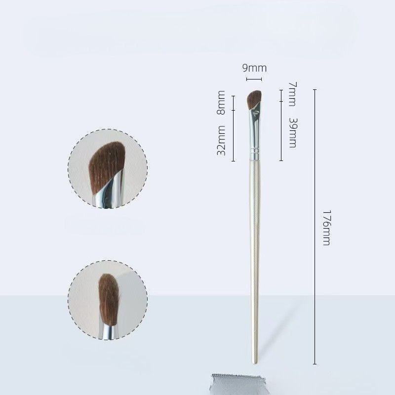 Small Silver Handle Angled Nose Shadow Brush Australia | Aestha Cosmetics