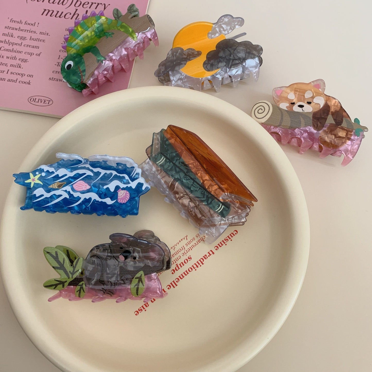 Acetate Cartoon Animal Hair Claw Clip