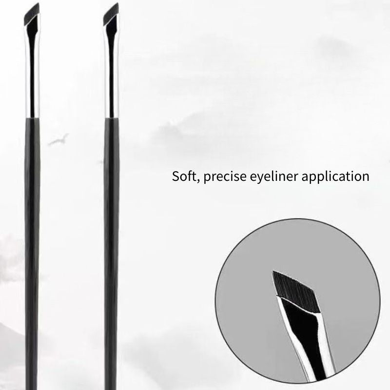 Angled Eyeliner Brush Australia | Aestha Cosmetics