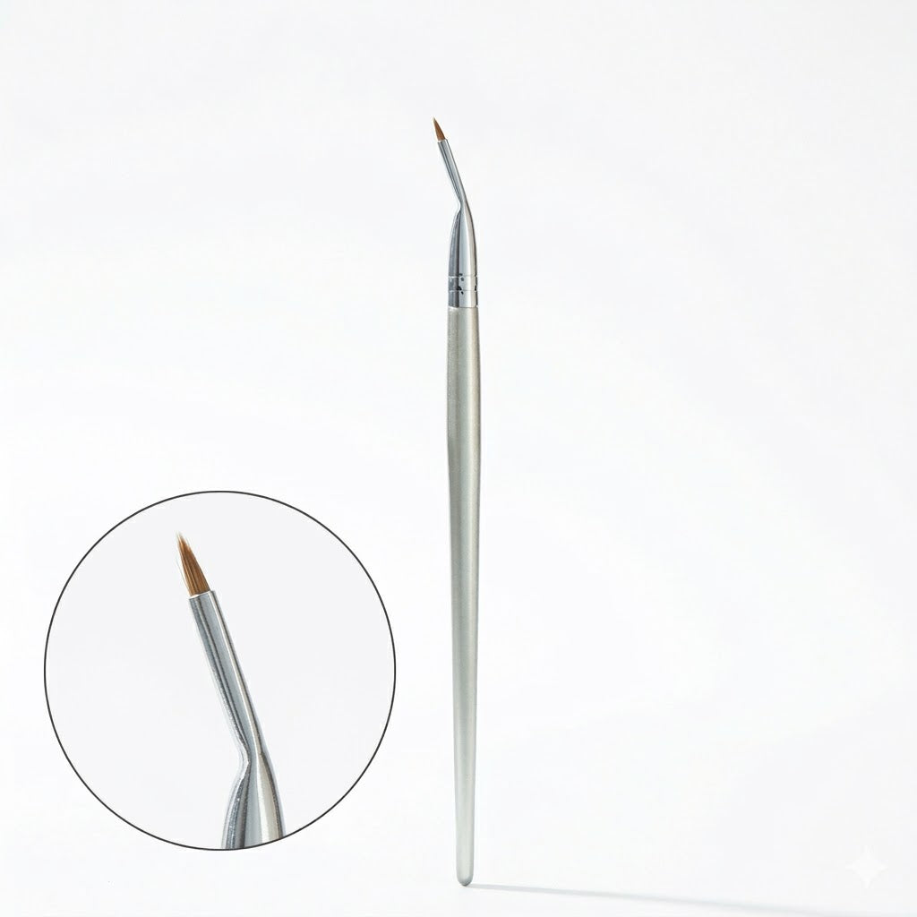 Precision Angled Eyeliner Brush Fine Line Control Australia | Aestha Cosmetics