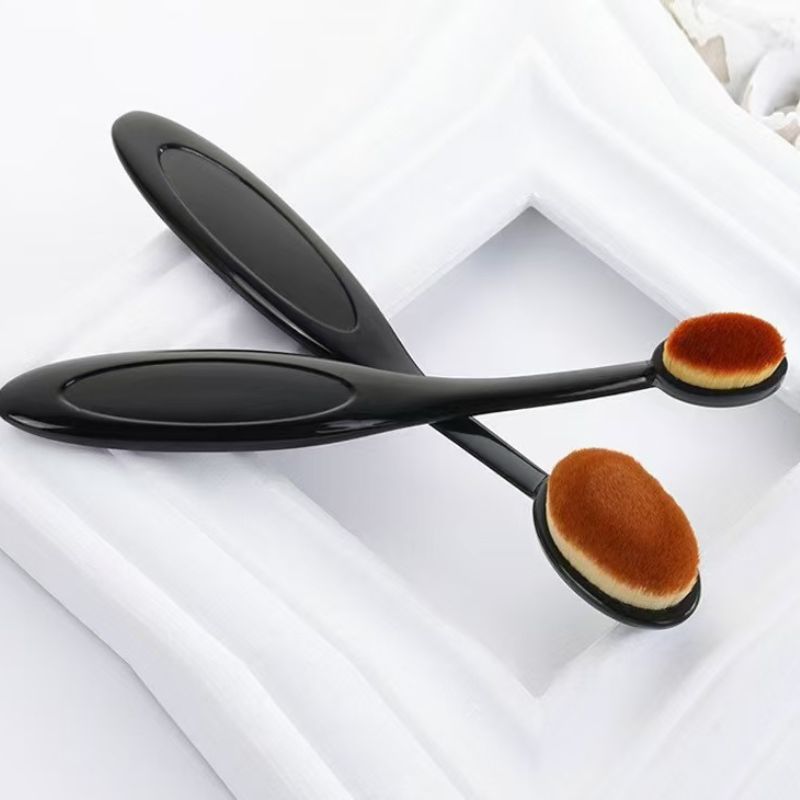 Smooth Coverage Flat Foundation Brush Streak-Free Finish Australia | Aestha Cosmetics