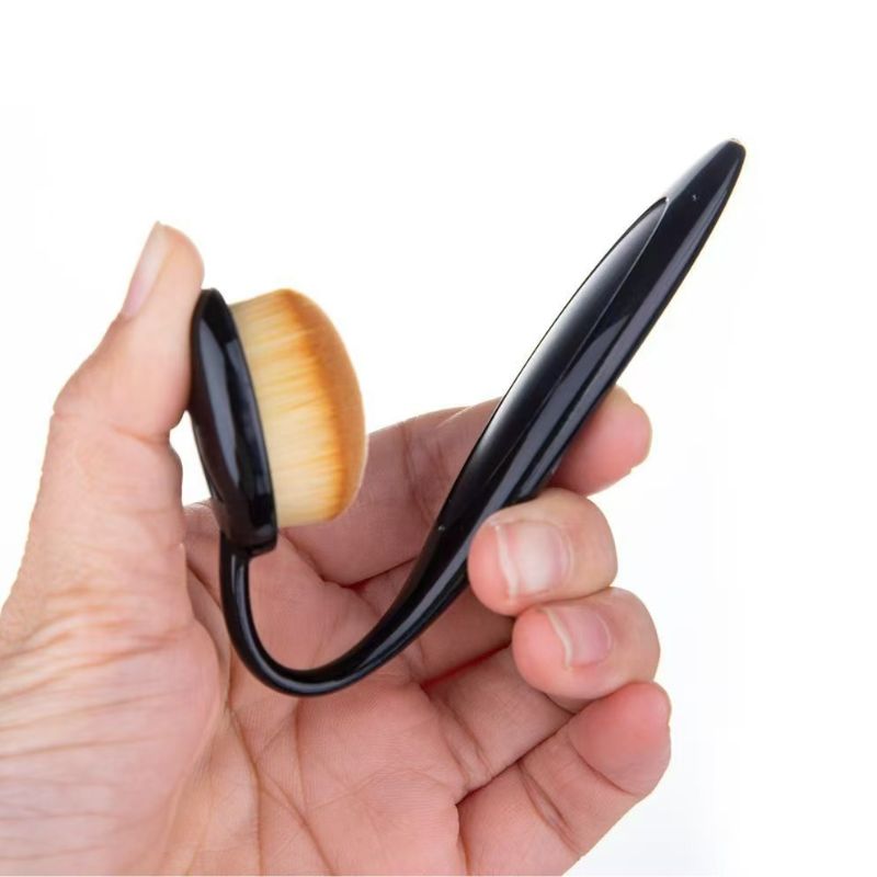 Smooth Coverage Flat Foundation Brush Streak-Free Finish Australia | Aestha Cosmetics